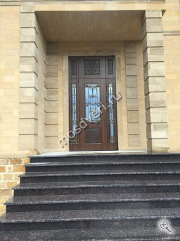 Входная дверь в коттедж с фрамугой - купить от производителя Мосдвери Входная дверь в коттедж с фрамугой